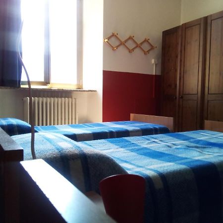 Ostello Al Deserto Chiavenna Exterior foto